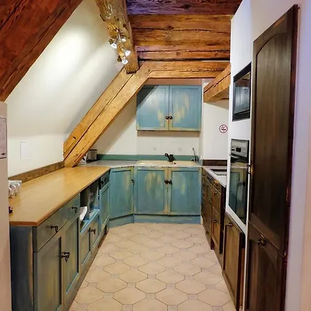 Διαμέρισμα Dream - 3 Bedroom Old Town Penthouse With Sauna *