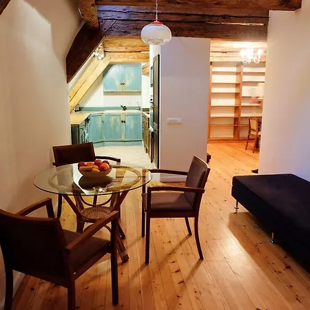 Διαμέρισμα Dream - 3 Bedroom Old Town Penthouse With Sauna *